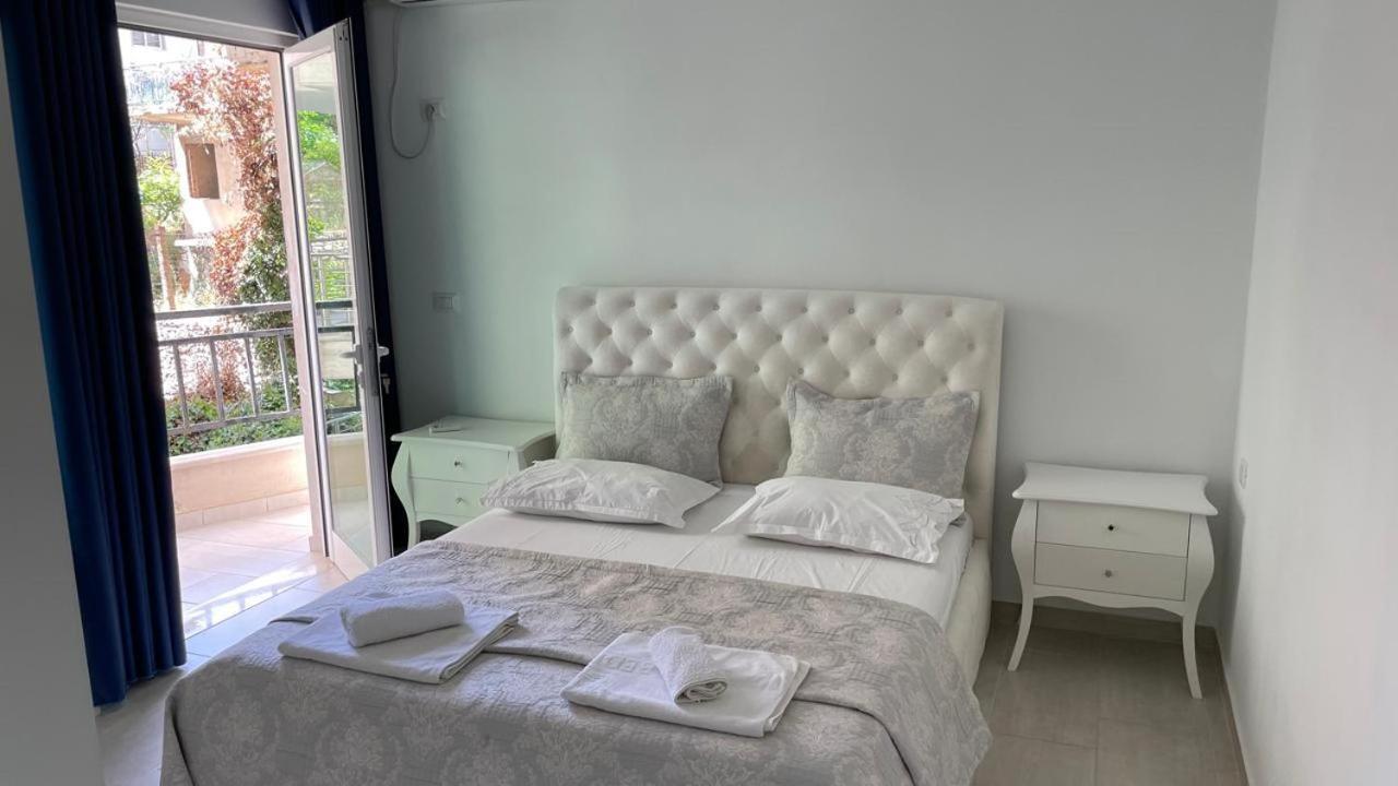 Cheerful Home! Sarandë